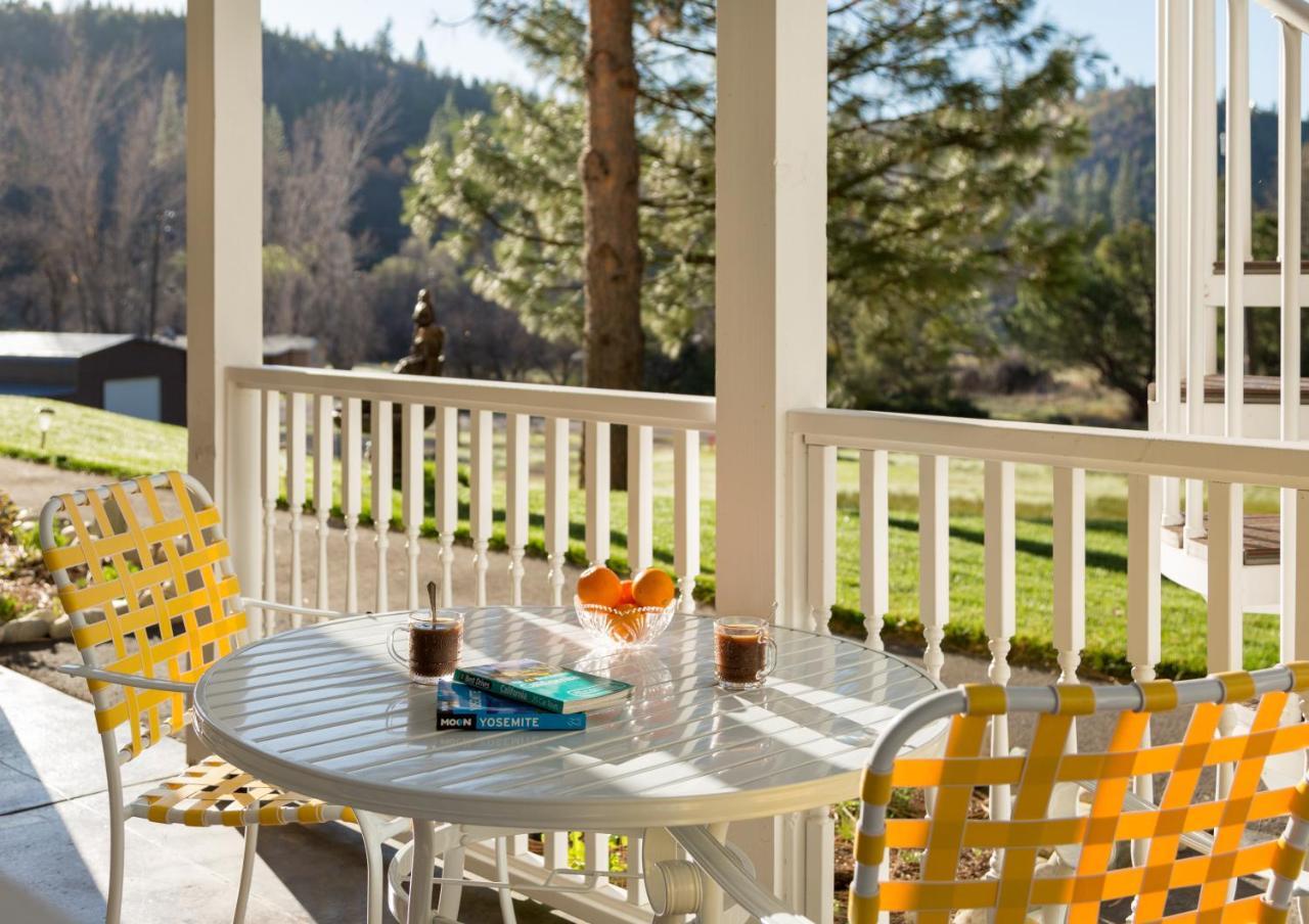 Blackberry Inn At Yosemite บัคเมโดวส์ ภายนอก รูปภาพ