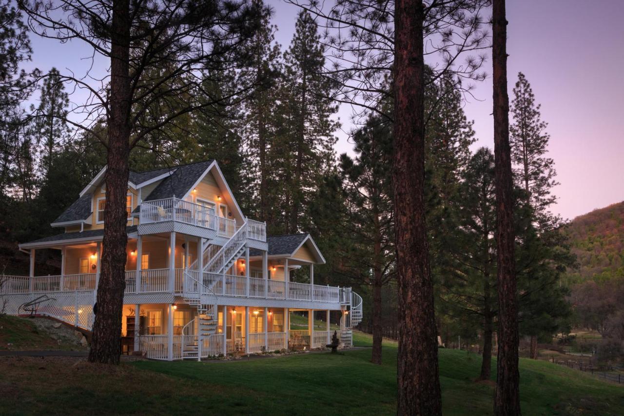 Blackberry Inn At Yosemite บัคเมโดวส์ ภายนอก รูปภาพ